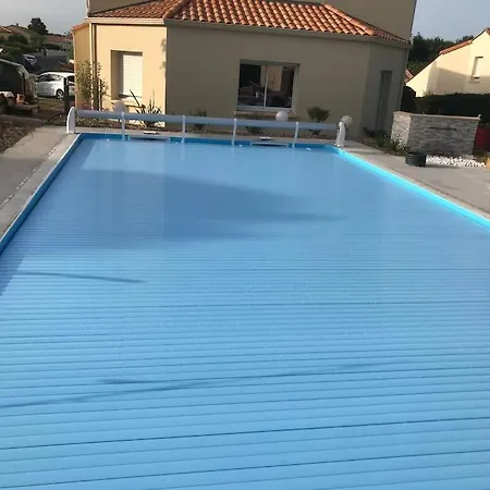 Appartement T3 Individuel Avec Acces Piscine Et Jardin Prives Basse-Goulaine Exterior foto