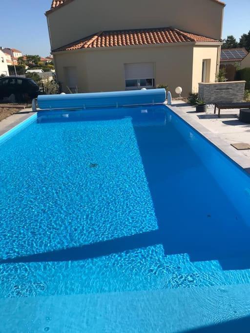 T3 Individuel Avec Acces Piscine Et Jardin Prives