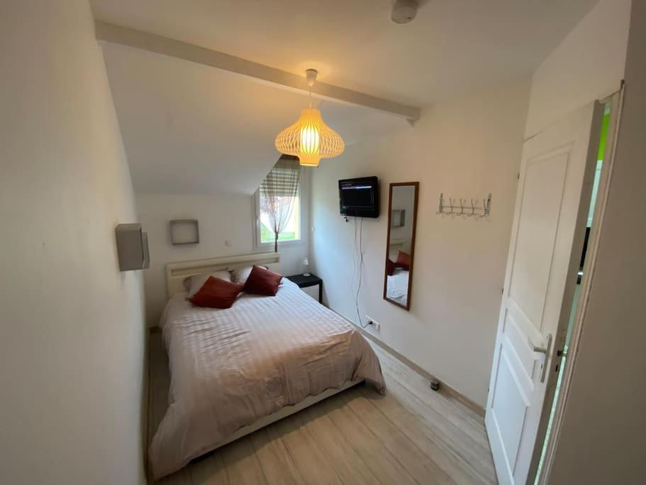 T3 Individuel Avec Acces Piscine Et Jardin Prives